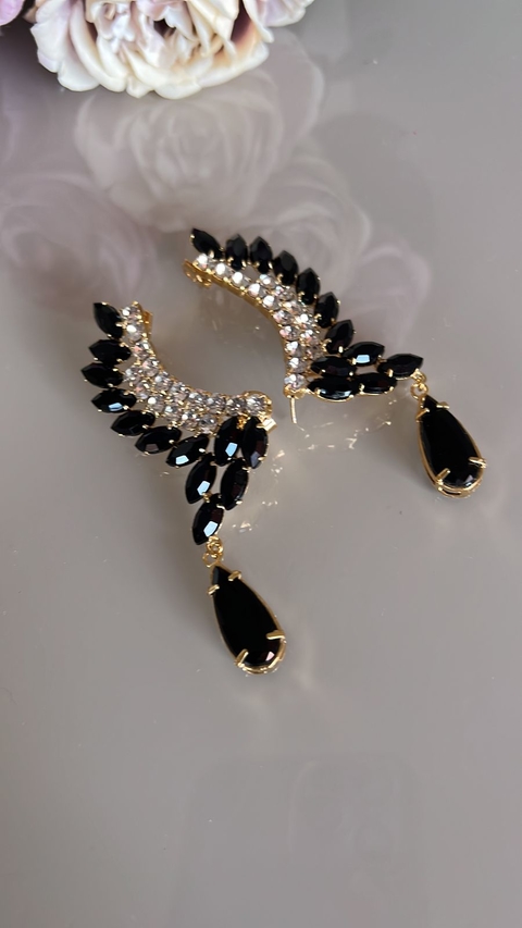 Brinco Sasha Ear Cuff Navetes Preto com Zircônia