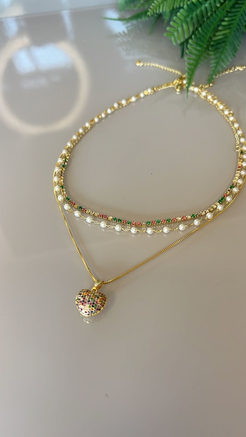 Conjunto essência de colares coloridos