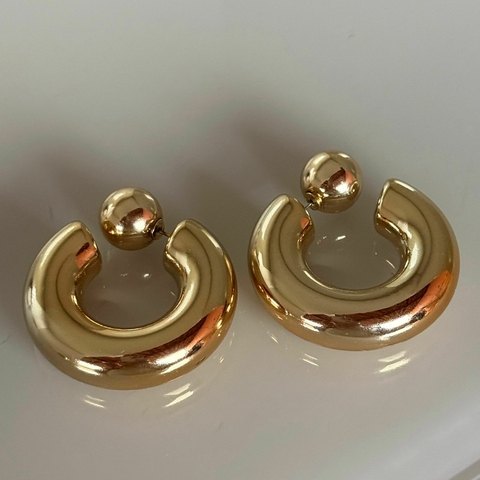 Brinco dourado redondo Bijoux