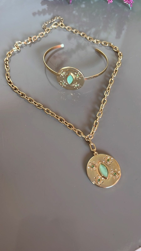 Black conjunto Belinda aberto dourado com verde
