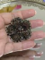 Broche metal com strass primeira linha Flor ouro velho strass grafite - comprar online
