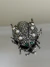 Broche metal com strass primeira linha Joaninha inseto besouro prata envelhecido com strass grafite e detalhes pérola e verde