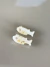 Brinco resort resina marfim mesclada olho strass - comprar online