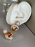 Brinco dourado linha festa Zircônia cristal com pedra rose âmbar - Bia Pimenta acessorios 