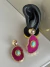 Brinco Jade dourado verniz italiano com geodo de Ágata pink detalhe pedra turquesa - loja online