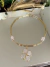 Colar Jade dourado verniz italiano pedra natural quartzo rosa com trevo em pedra