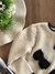 Blusão Infantil em Tricot Bege com Laços Pretos Momi H5953 - loja online
