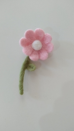Mini Margarida feltrada na internet