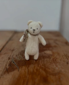 Ursinho feltrado na internet