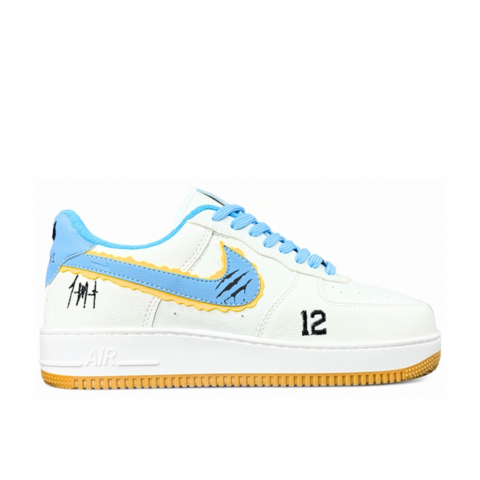 NIKE AIR FORCE 01