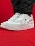 NIKE AIR FORCE 01 FIRST USE na internet
