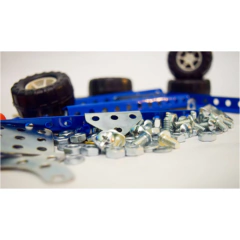 Juego para armar metálico, 3 modelos en internet