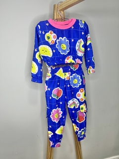 Conjunto de manga morangos na internet