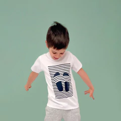 Remera MC Ojotas Blanca