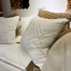 ALMOHADON GIRONA en internet