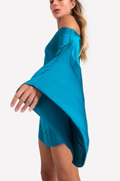 Vestido Curto com Mangas Azul