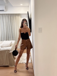 Short Francis | Camel - comprar online