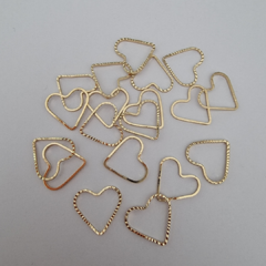 CONECTOR CORAZON SILUETA 13,5mm CO37