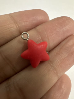 DIJE RESINA ESTRELLA ROJA 14,5mm - UND - RE22 - comprar online