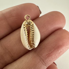 DIJE BUZIO NATURAL BORDE DORADO - UND - NA76 - comprar online
