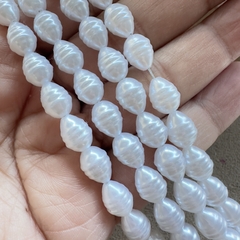 PERLA ACRILICA GOTA 10mm - TIRA (28 Und) - PE39 - comprar online