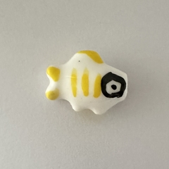 CERAMICA PEZ ESCAMA BLANCO-AMARILLO - UND - CE212
