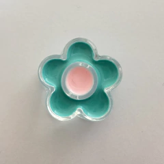 PASANTE FLOR TURQUESA 22mm - UND - PL110T