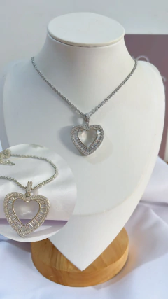 CR-09 Colar coleção Coração cravejado pedraria na internet