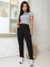 Conjunto Elegante: Blusa de Gola Alta e Calça Alfaiataria Mayara Manzano