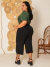 Calça Pantacourt Plus Size Preta - Mayara Manzano