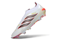 Chuteira de futebol Adidas Predator 26 Elite sem cadarço na cor branca com detalhes em vermelho e preto, vista lateral direita