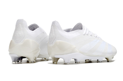 chuteira-campo-predator-elite-laceless-boots