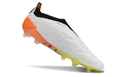  chuteira-campo-adidas-predator-elite-laceless-boots