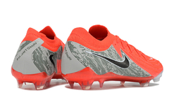   chuteira-campo-nike-phantom-luna-elite-nu