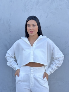 Camisa Cropped em Linho Bari na internet
