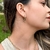 Brinco Argola Oval Banhada a Ouro 18k e Prata