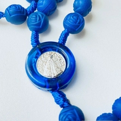 Terço em Acrílico Floral - Azul Escuro