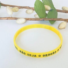 Pulseira de Silicone Fina São Bento Amarela - LANÇAMENTO! - comprar online