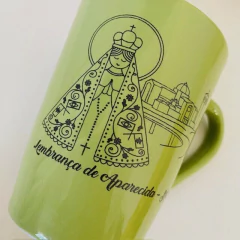 Caneca de Porcelana de Aparecida e Basílica - VERDE