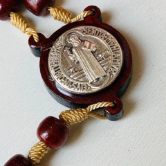 Terço de Madeira Medalha de São Bento Especial