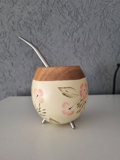 Mate de madera pintado