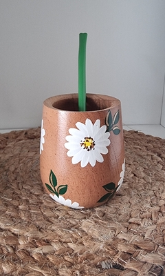 Mate de madera pintado