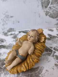 NIÑO JESÚS DE RESINA CON CUNA 9CM - comprar online