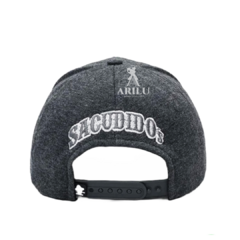 Boné Sacudido's Logo Quadrado Chumbo BN542SCD - Agroarilu Moda Country
