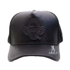 Boné Sacudido's Logo Estilizado Couro Preto BN434SCD - comprar online