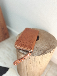 Billetera grande croco suela - comprar online