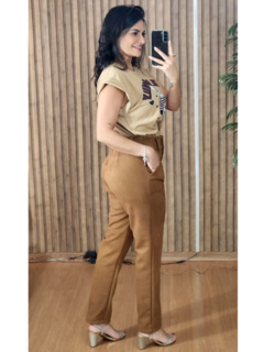 Calça suede estilo alfaiataria - comprar online