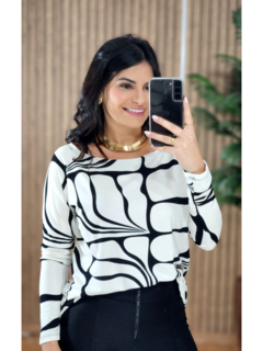 Blusa Sarah Manga Longa na internet