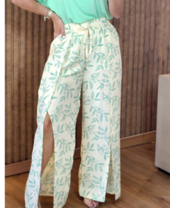 Calça Pantalona com fenda