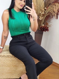 Calça de Linho Sandra com lastex, modelo reto na internet